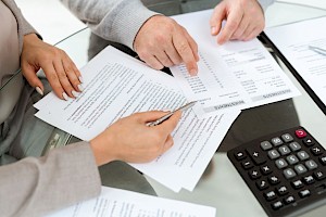¿Por qué estudiar Administración Tributaria? ¿Por qué estudiar Administración Tributaria?