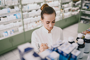 ¿Por qué estudiar Farmacia? ¿Por qué estudiar Farmacia?